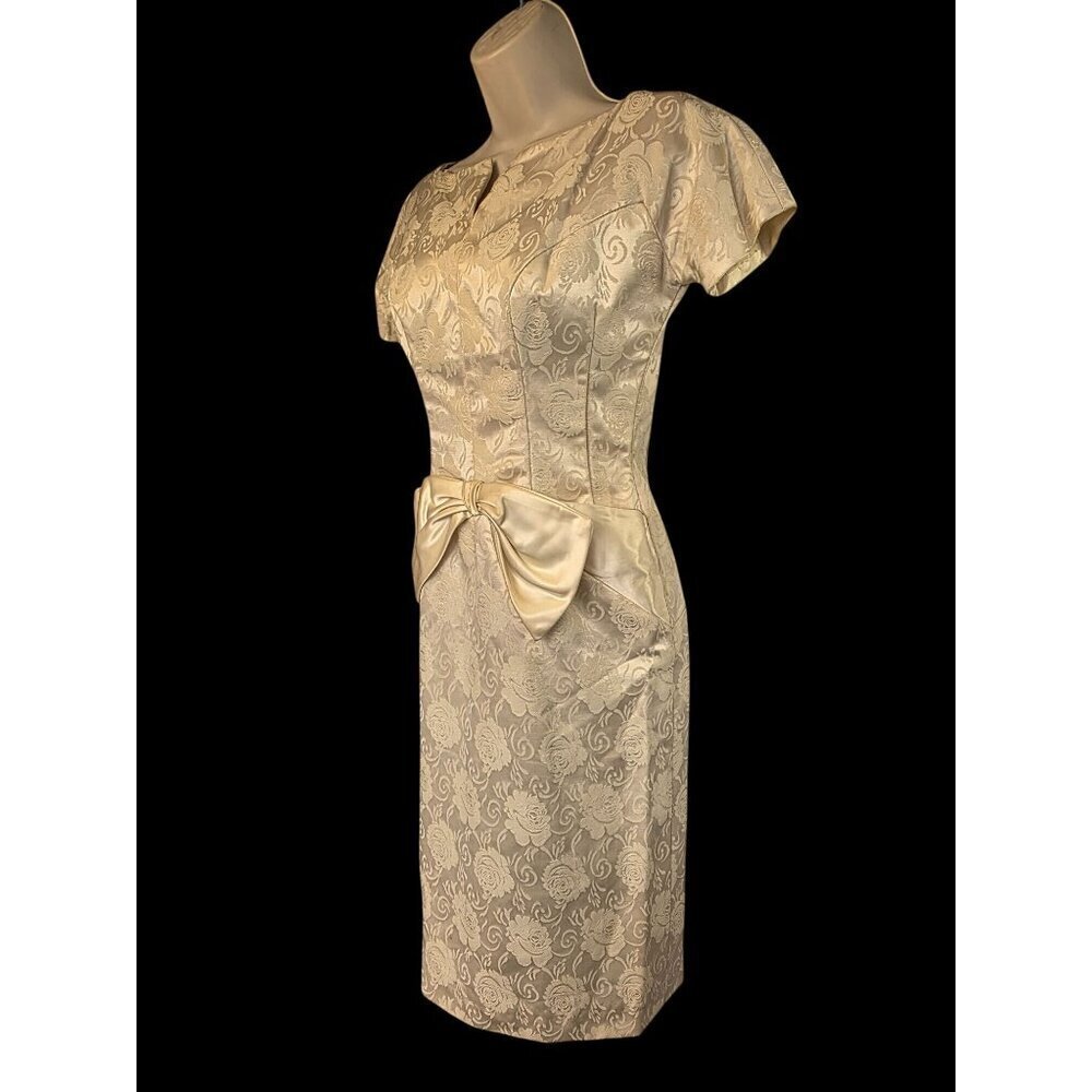 Handmade 1950s Cream Brocade Wiggle Dress Sz 4-6 Satin Bow Short Slv Party Dress